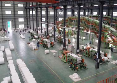 Cina 800-1000kg / H Kapasitas Kertas Batu Membuat Garis Ekstrusi Machiner 500 RPM Torsi pabrik